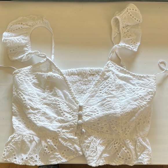 Small Guess blouse New with tags - Picture 1 of 3